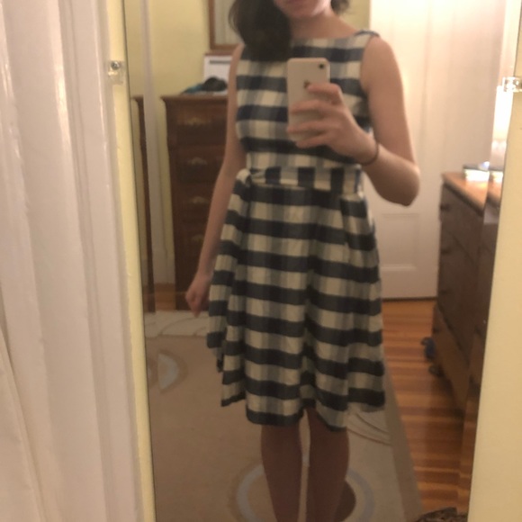 SOLD L.L. BEAN Signature Flannel Plaid Dress, 4P - Picture 8 of 8